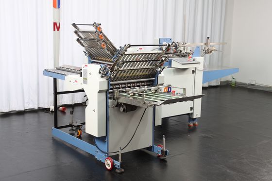 480mm Genişlik 380V Güç ile Dişli Sürüş A3 Kağıt Katlama Makinesi