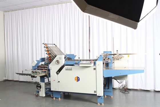 12 Toka Plakalı ve Bıçak Klasörlü Yüksek Hızlı A4 Kağıt Katlama Makinesi