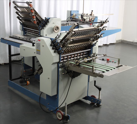 İkinci İstasyonlu 8 Toka Plakası Çapraz Katlama Kağıt Katlama Makinesi 360mm