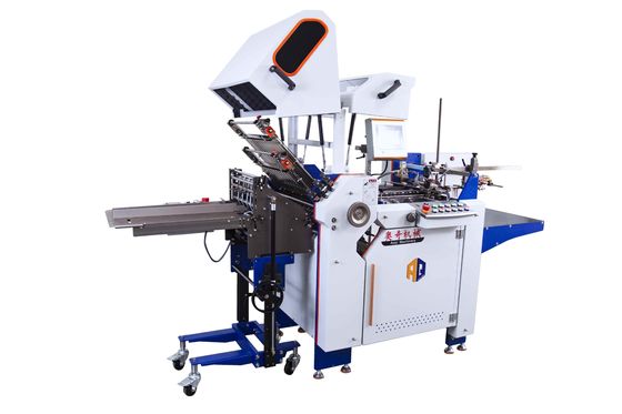 Verimli Kağıt Katlama Makinesi Genişliği 480*750mm Boyutu Broşürler Kağıt Yaprakları Yükleyiciyle Dosya